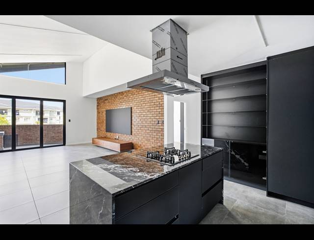 2 BEDROOM APARTMENT FOR SALE IN BROADACRES